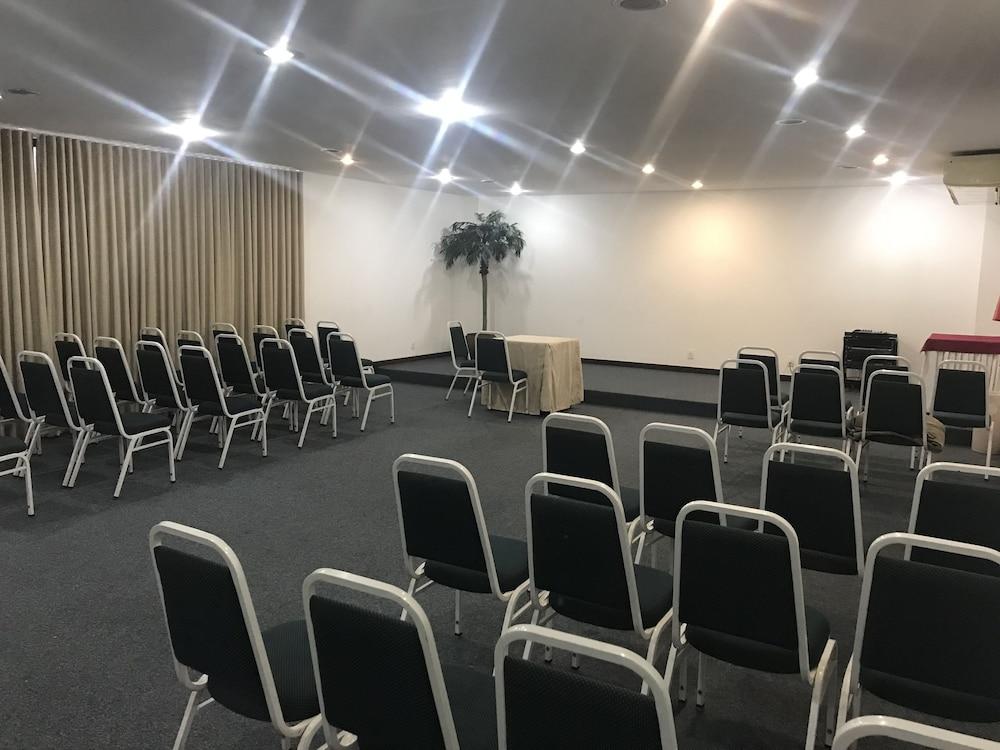 Camacari Plaza Hotel Екстер'єр фото